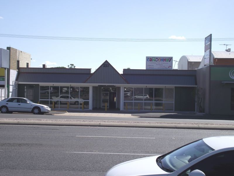 Shop 1b/233 Musgrave Street, Berserker QLD 4701