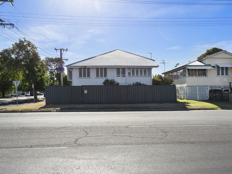 92 Stanley Street, Rockhampton City QLD 4700