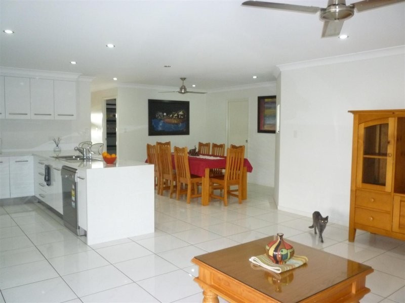 10 Pamela Court, Gracemere QLD 4702