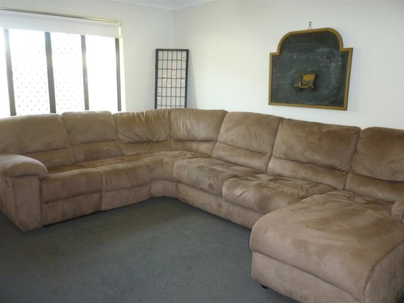 10 Pamela Court, Gracemere QLD 4702