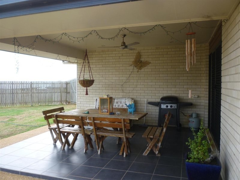 10 Pamela Court, Gracemere QLD 4702