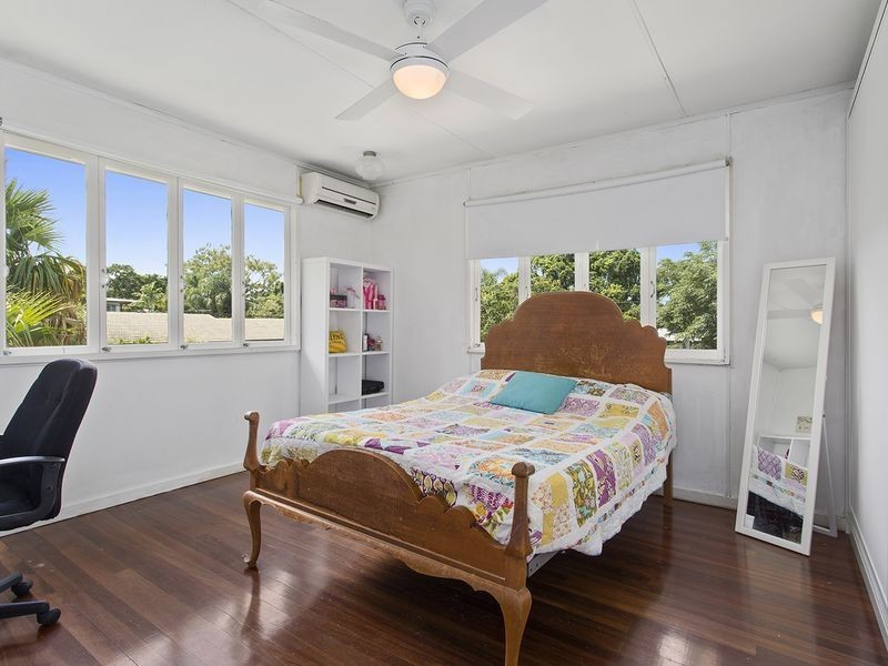 2 Bauhinia Terrace, The Range QLD 4700