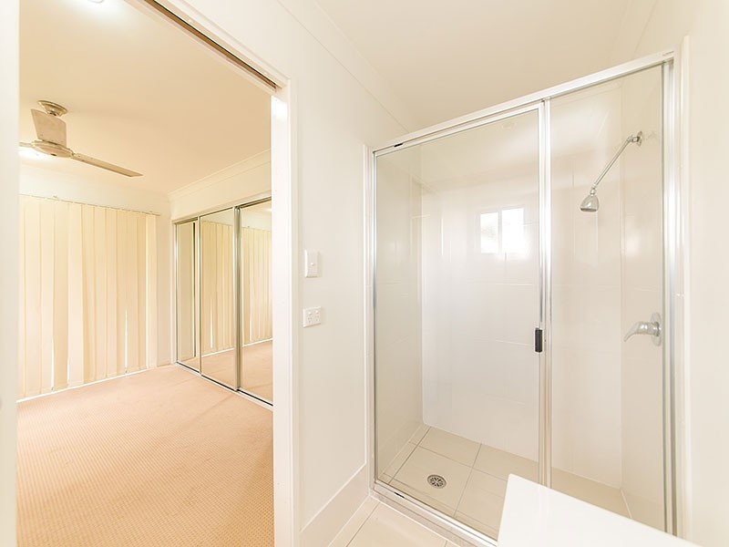 12 Viney Street, Gracemere QLD 4702