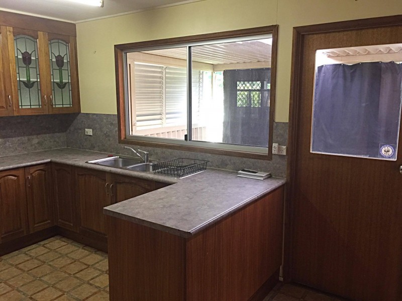 106 Park Street, Park Avenue QLD 4701