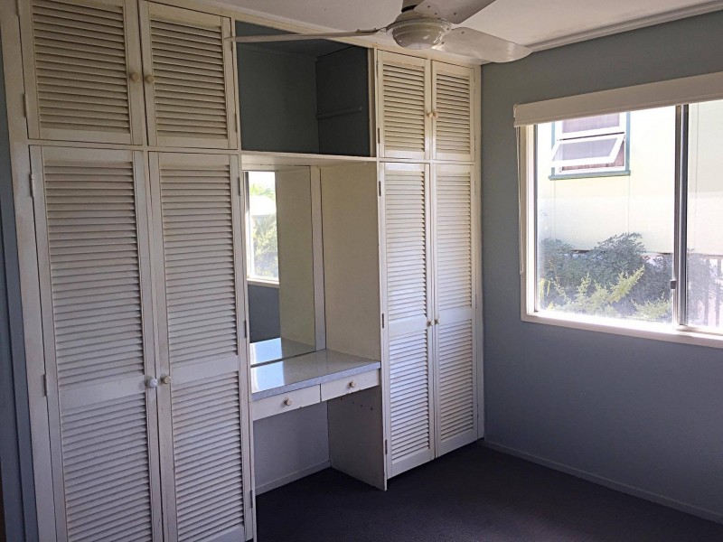 106 Park Street, Park Avenue QLD 4701