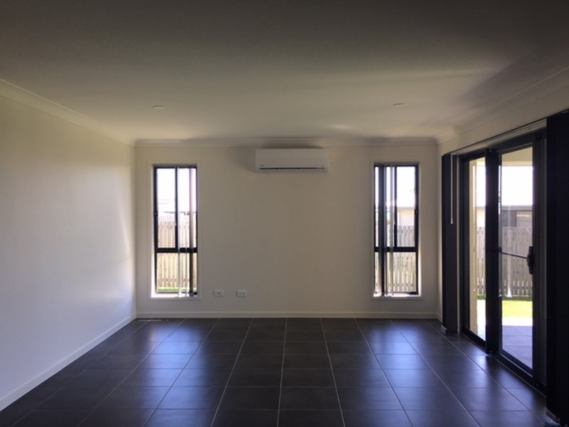 4 Bronco Crescent, Gracemere QLD 4702