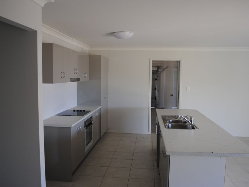 70 Leichhardt Drive, Gracemere QLD 4702