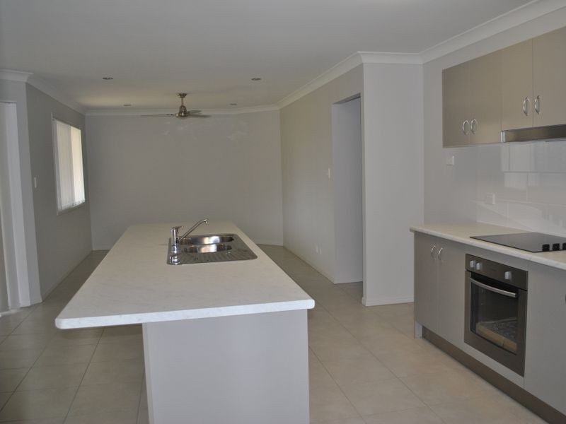 70 Leichhardt Drive, Gracemere QLD 4702