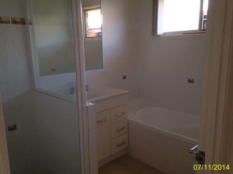 11 Isabel Court, Gracemere QLD 4702