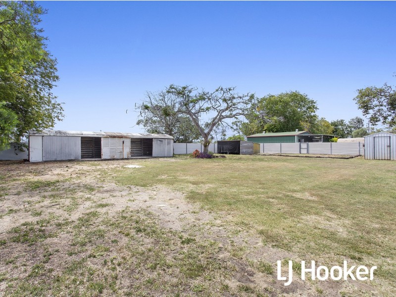 4 Salmon Street, Gracemere QLD 4702