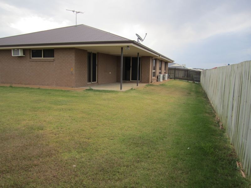 25 Joseph Street, Gracemere QLD 4702