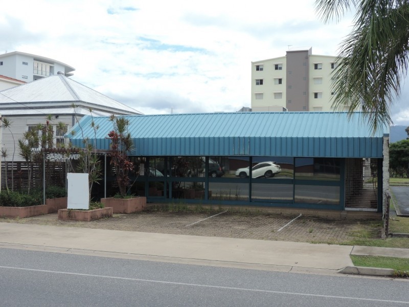 27 Bolsover Street, Rockhampton City QLD 4700