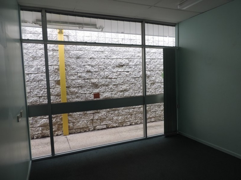 27 Bolsover Street, Rockhampton City QLD 4700