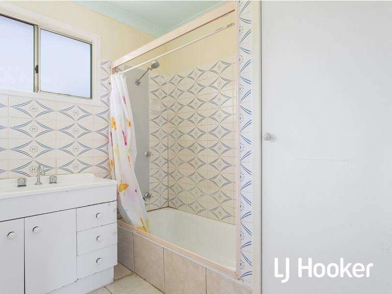 1 Werner Street, Park Avenue QLD 4701