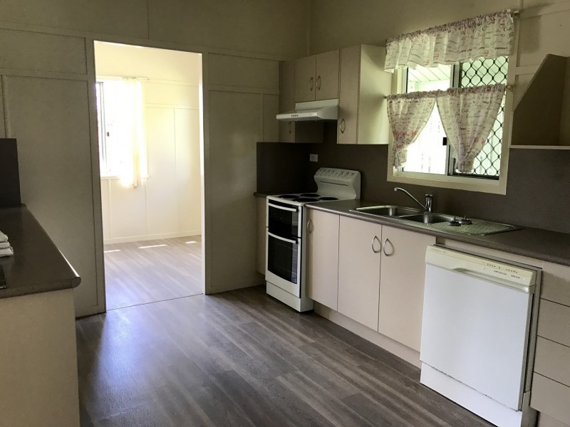 45 Alexandra Street, Park Avenue QLD 4701