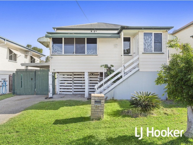 37 Nicholson Street, Allenstown QLD 4700