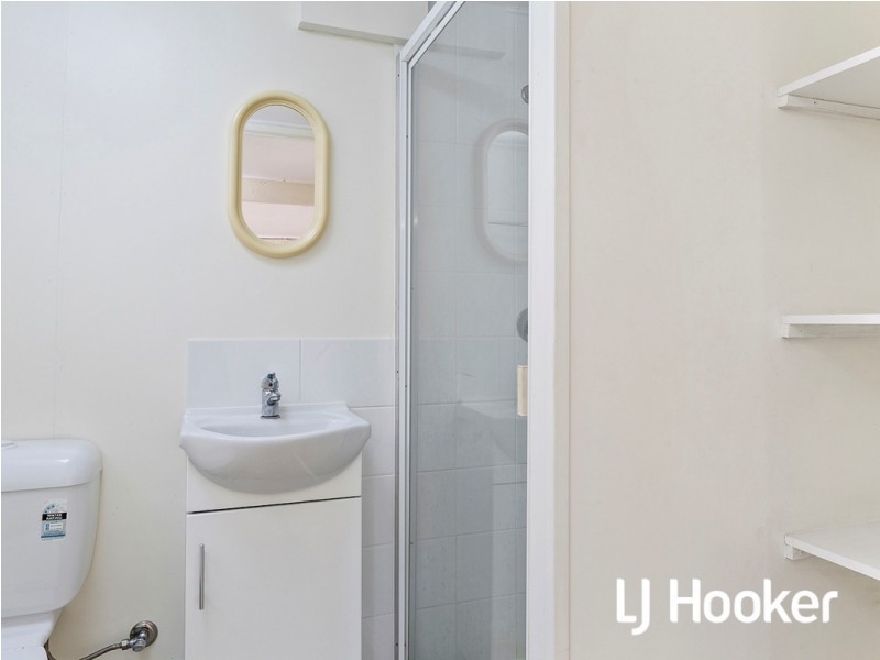 24 Locke Street, Kawana QLD 4701