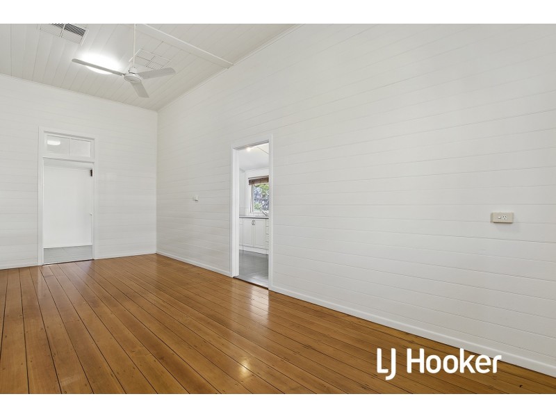 133 Caroline Street, The Range QLD 4700