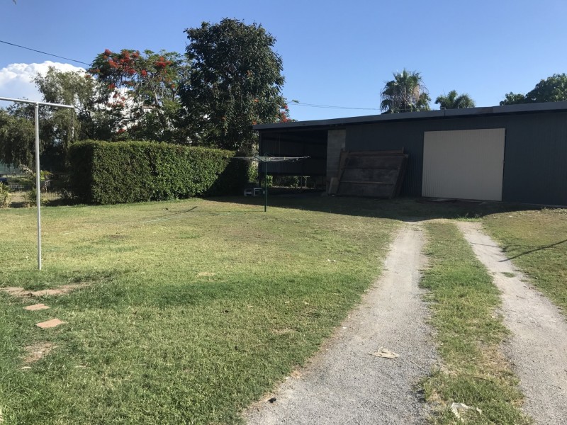 22 Dowling Street, Park Avenue QLD 4701