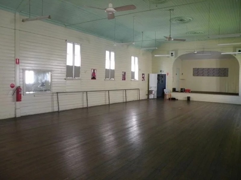 26 Linnett Street, Berserker QLD 4701