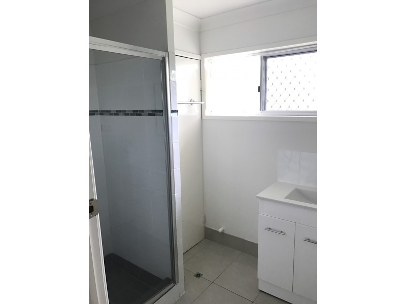 Unit 2/15 Treseder Street, The Range QLD 4700