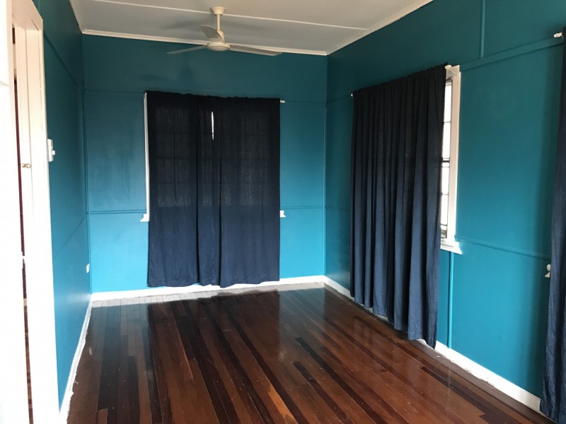 148 High Street, Berserker QLD 4701