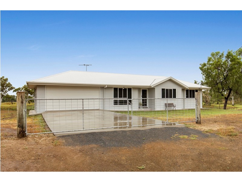 20 Synge Street, Lakes Creek QLD 4701
