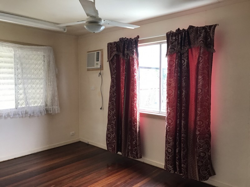 21 Snelling Street, Park Avenue QLD 4701