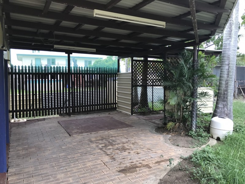 21 Snelling Street, Park Avenue QLD 4701