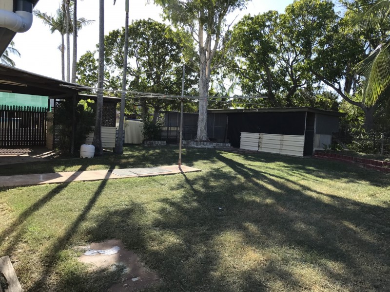 21 Snelling Street, Park Avenue QLD 4701