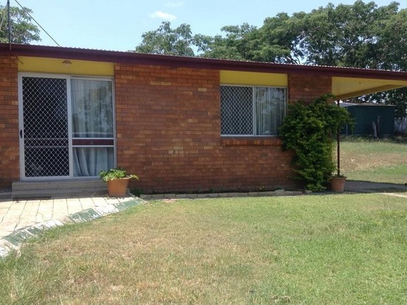 Unit 2/277 Blanchfield Street, Koongal QLD 4701