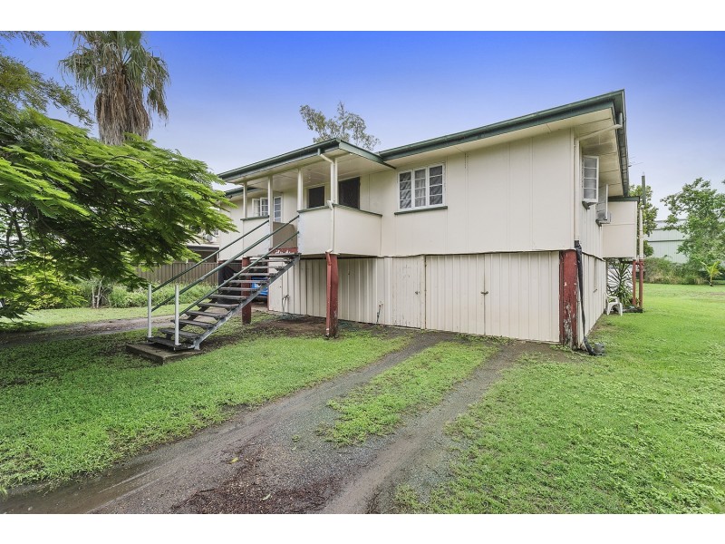 19 Thomasson Street, Park Avenue QLD 4701