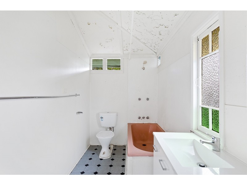 31 Harbourne Street, Koongal QLD 4701