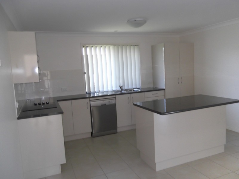 19 Jamieson Street, Gracemere QLD 4702