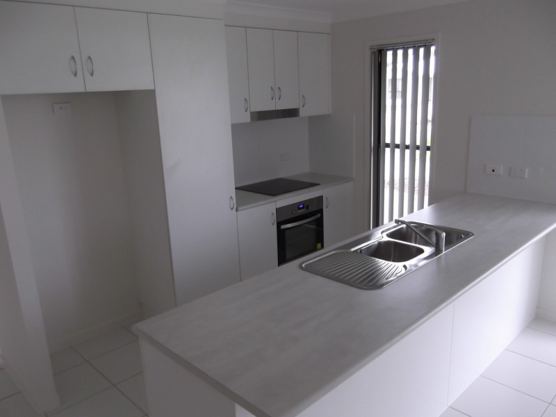 18 Amy Street, Gracemere QLD 4702