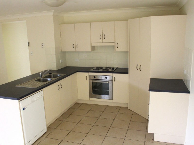 30 Lucas Street, Gracemere QLD 4702