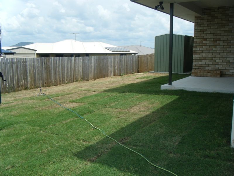 30 Lucas Street, Gracemere QLD 4702