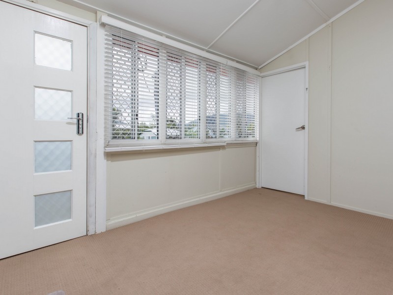 90 Stamford Street, Berserker QLD 4701