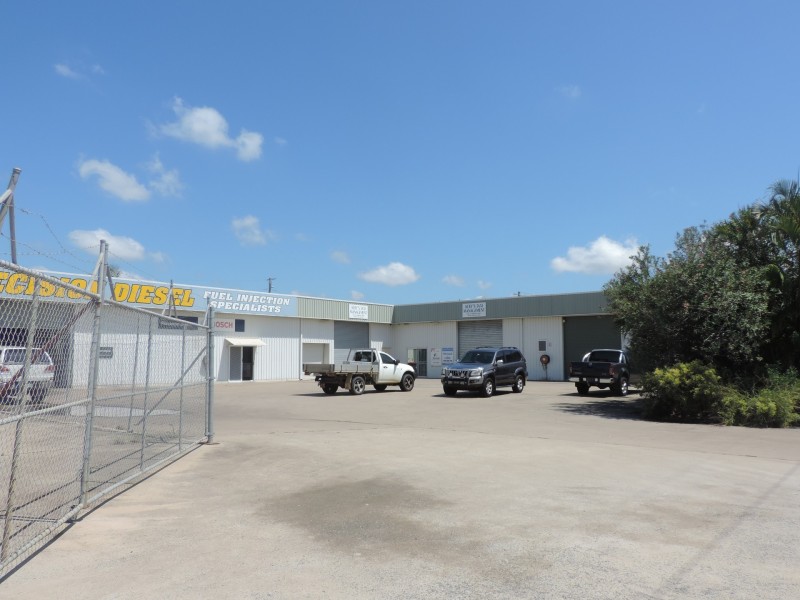 Unit 2b/8 Robison Street, Park Avenue QLD 4701