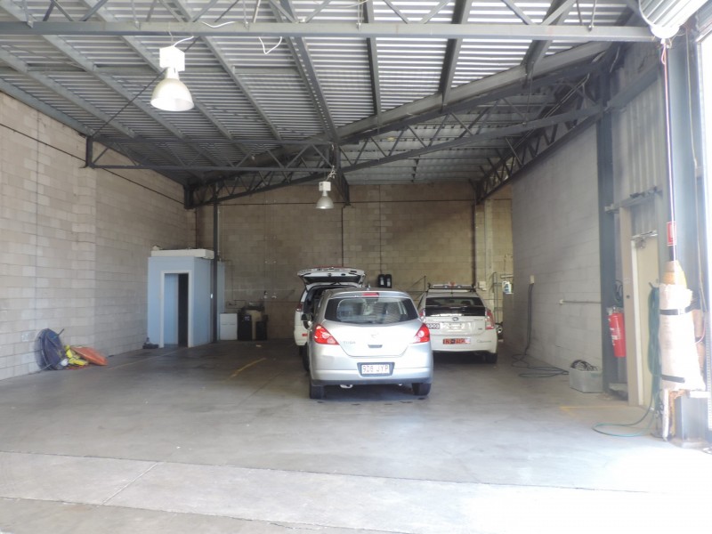 Unit 2b/8 Robison Street, Park Avenue QLD 4701