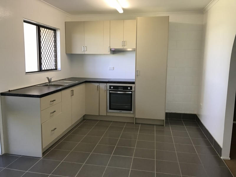 5/322 Warnock Street, Koongal QLD 4701
