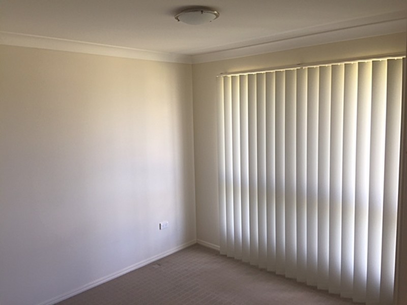 10 William Close, Gracemere QLD 4702