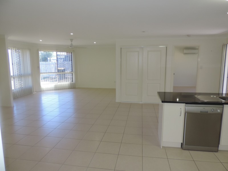 42 Riley Drive, Gracemere QLD 4702