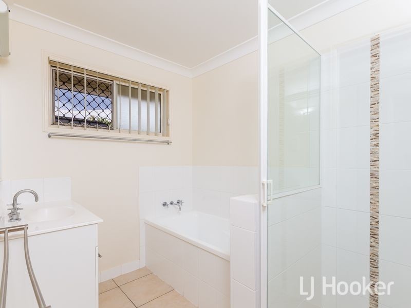33 Joseph Street, Gracemere QLD 4702