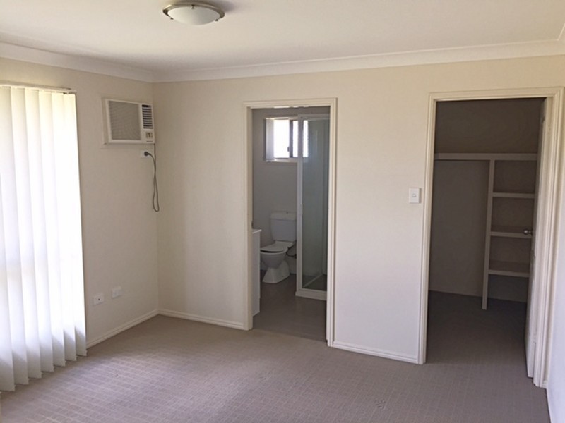 12 John Oxley Drive, Gracemere QLD 4702