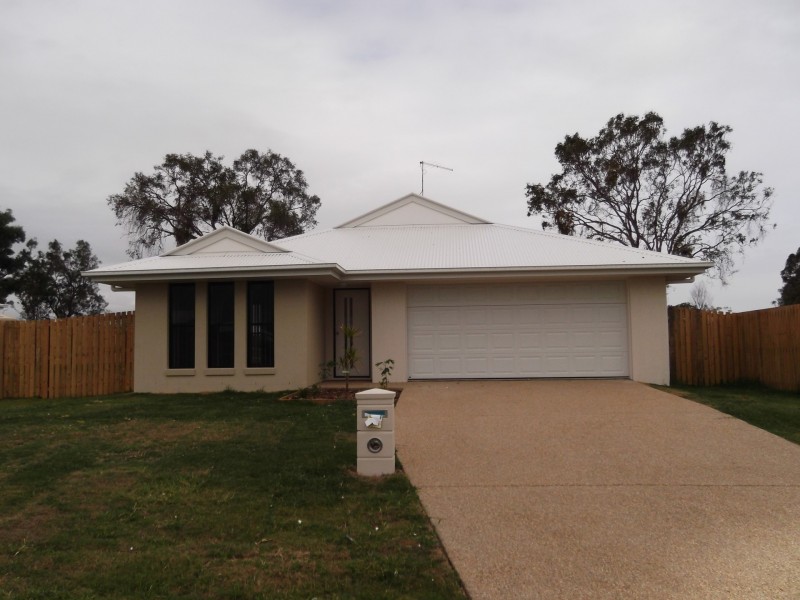 33 Amy Street, Gracemere QLD 4702