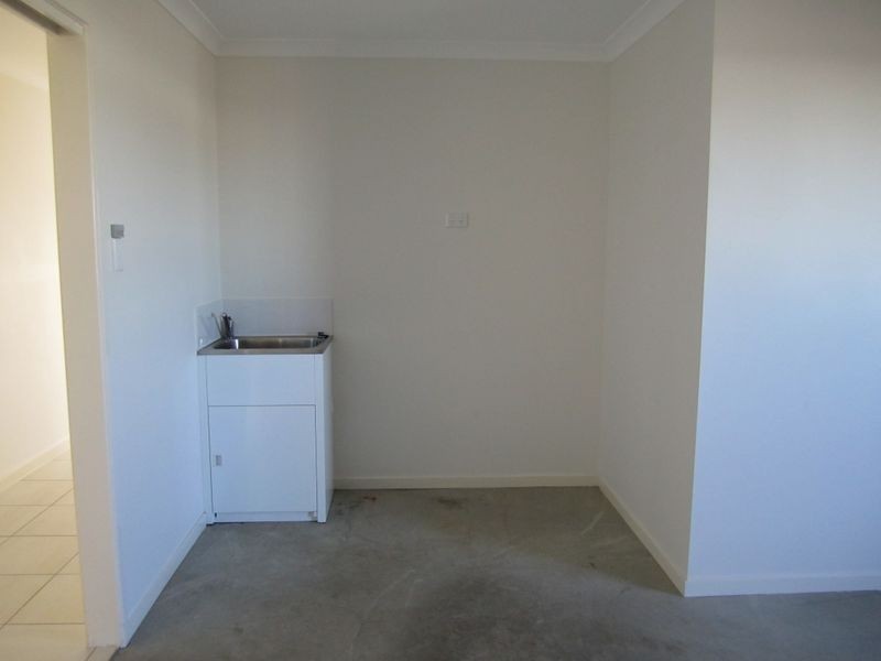 33 Amy Street, Gracemere QLD 4702