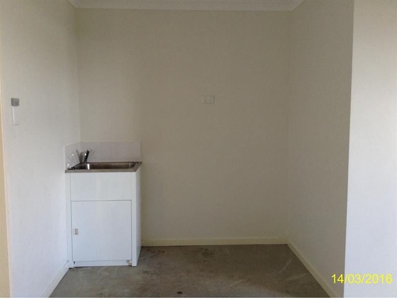 33 Amy Street, Gracemere QLD 4702