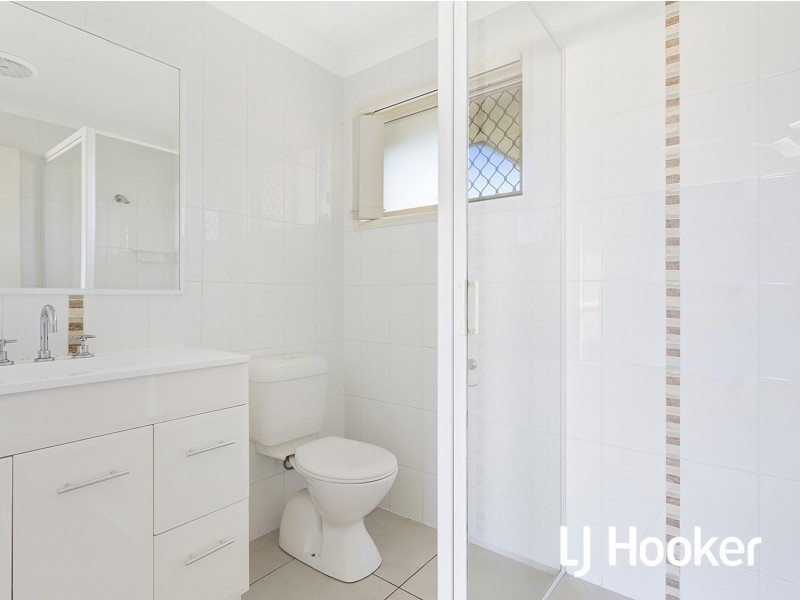 32 Lucas Street, Gracemere QLD 4702