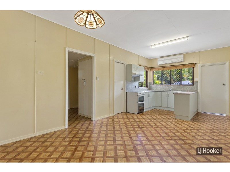 928 Yaamba Road, Parkhurst QLD 4702